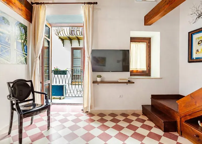 아파트 Dimora Degli Scalzi - Dive Into Palermo's History