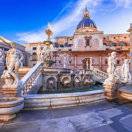 Dimora Degli Scalzi - Dive Into Palermo's History Apartment