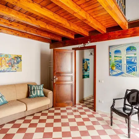 Dimora Degli Scalzi - Dive Into Palermo's History *