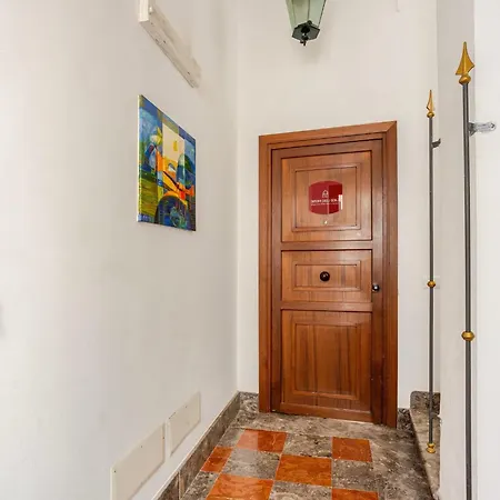 Dimora Degli Scalzi - Dive Into Palermo's History Apartment *
