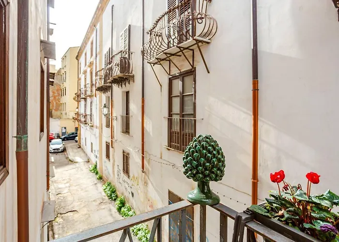 Διαμέρισμα Dimora Degli Scalzi - Dive Into Palermo's History